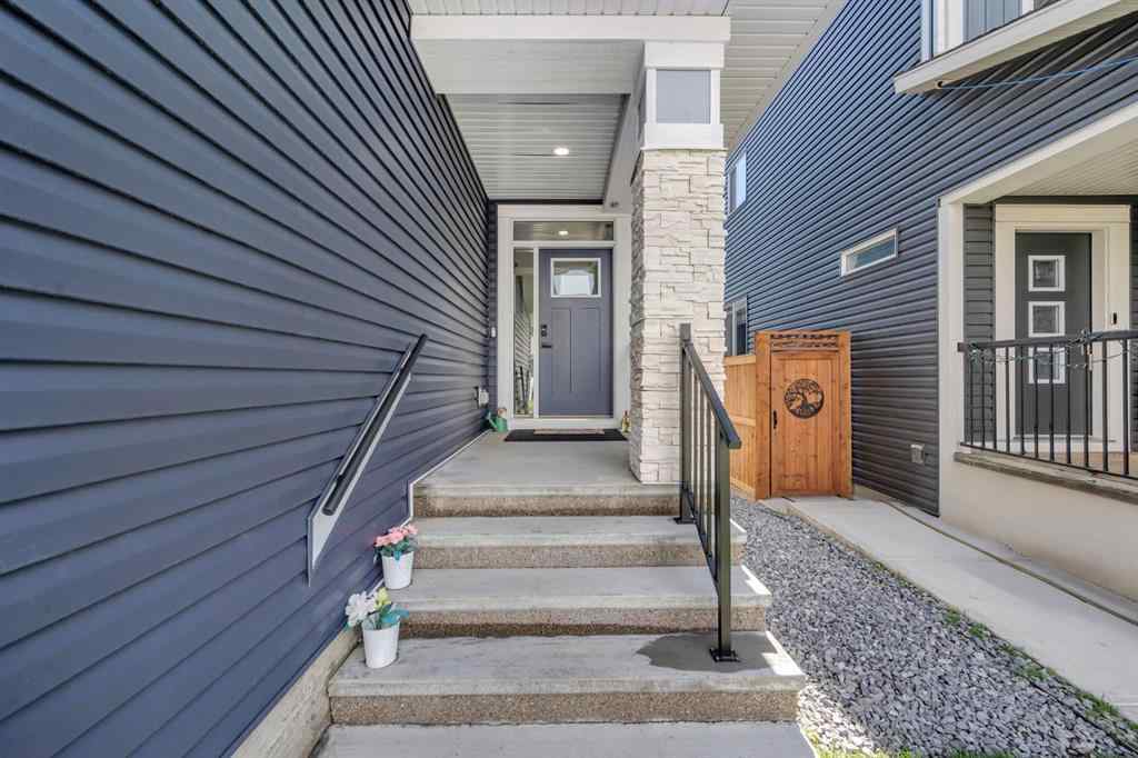 MLS® A2250393 - 945 Midtown Avenue SW in Midtown Airdrie, Residential