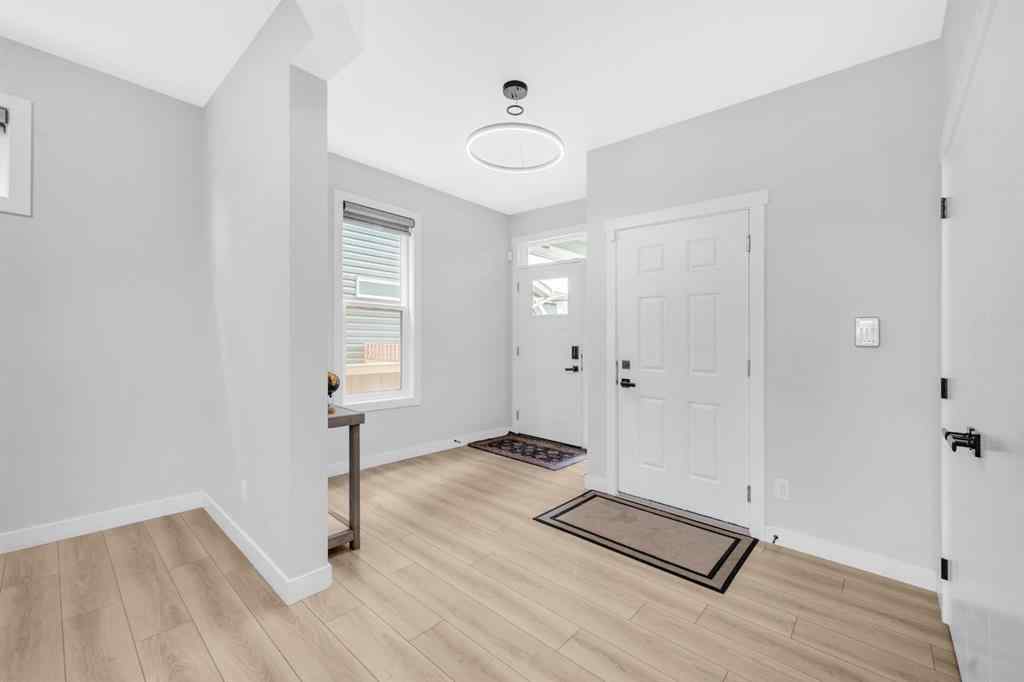 MLS® A2250393 - 945 Midtown Avenue SW in Midtown Airdrie, Residential