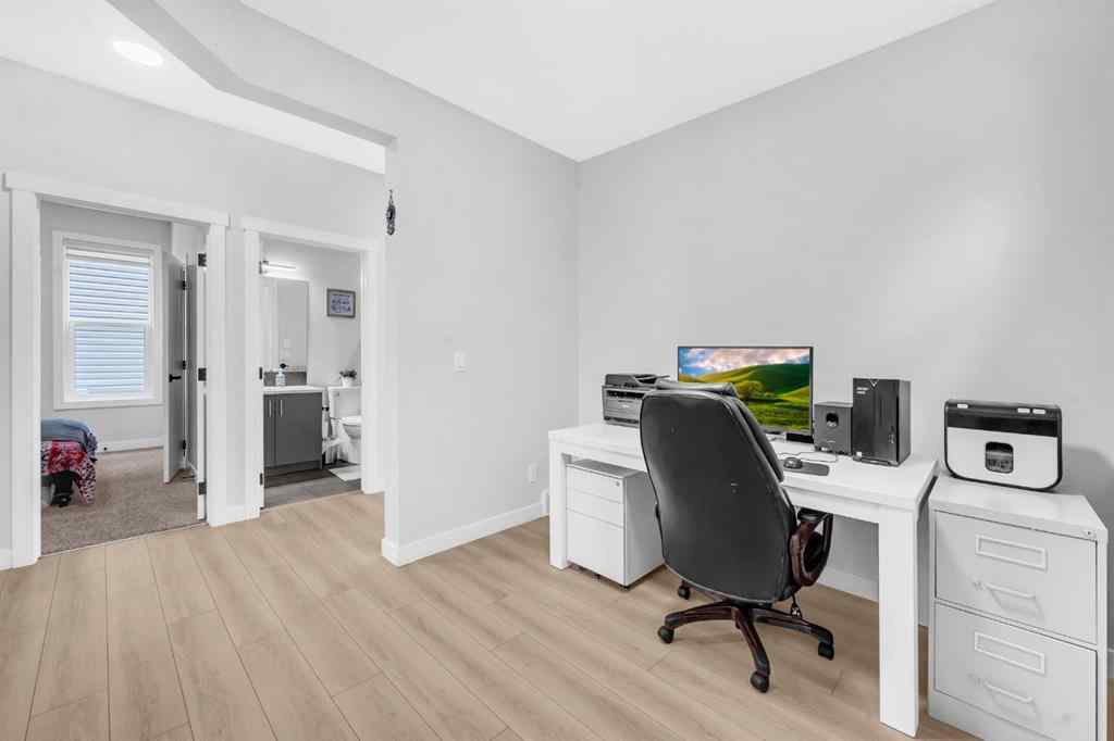 MLS® A2250393 - 945 Midtown Avenue SW in Midtown Airdrie, Residential