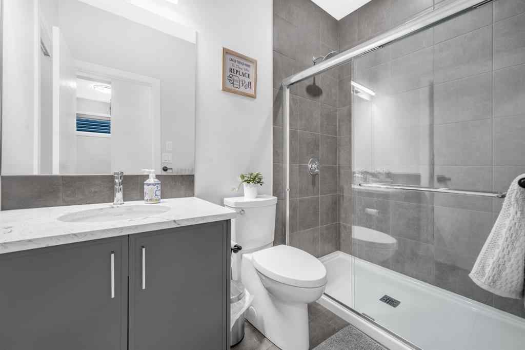 MLS® A2250393 - 945 Midtown Avenue SW in Midtown Airdrie, Residential
