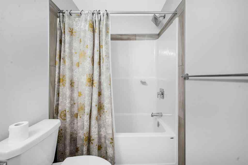 MLS® A2250395 - 217 Chelsea Place  in Chelsea_CH Chestermere, Residential
