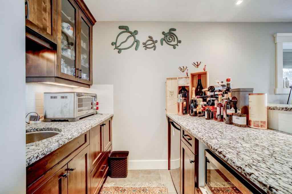 MLS® A2250397 - 411 Sandstone Lane S in Southridge Lethbridge, Residential