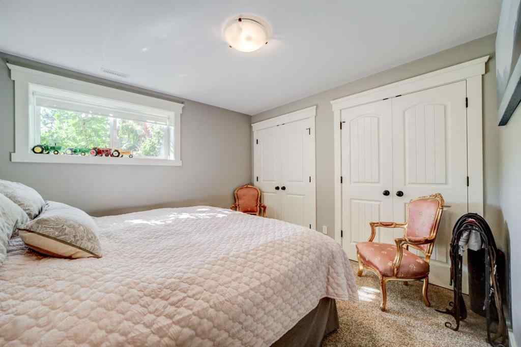 MLS® A2250397 - 411 Sandstone Lane S in Southridge Lethbridge, Residential