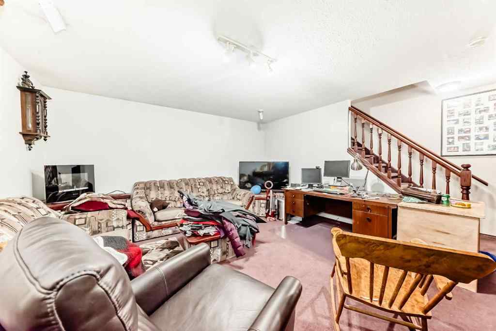 MLS® A2250407 - 1 Madison Court  in Maplewood Strathmore, Residential