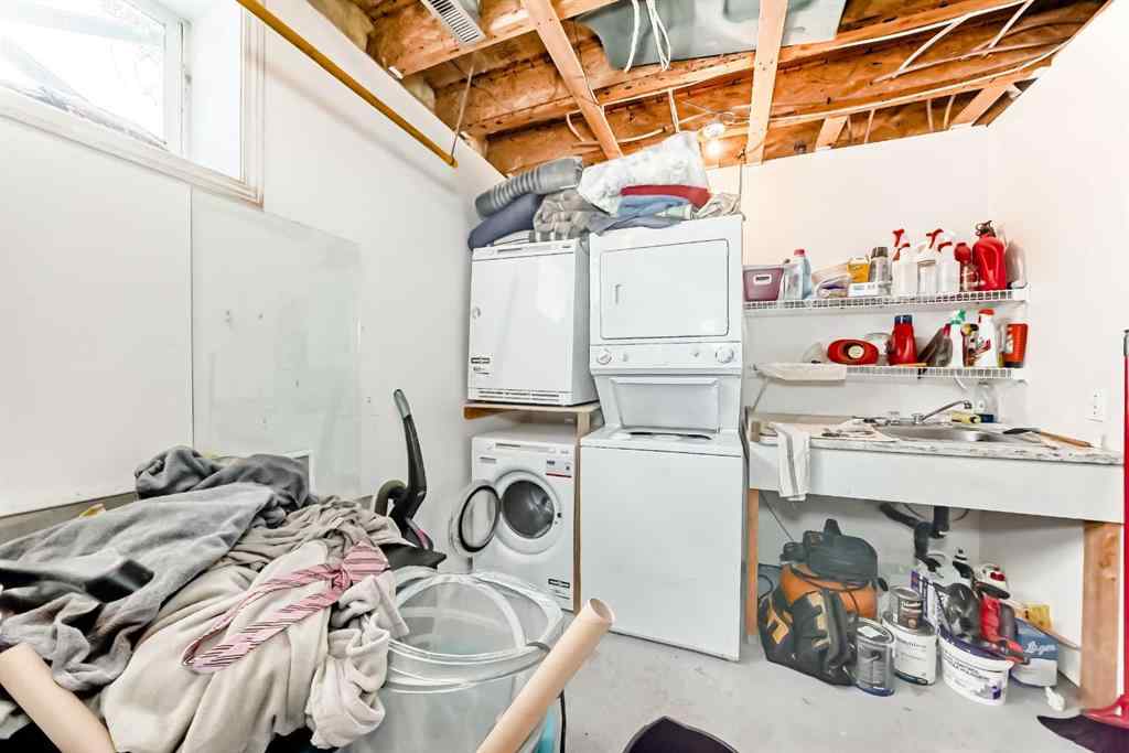 MLS® A2250407 - 1 Madison Court  in Maplewood Strathmore, Residential