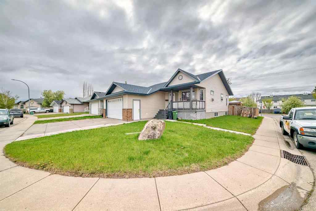 MLS® A2250407 - 1 Madison Court  in Maplewood Strathmore, Residential