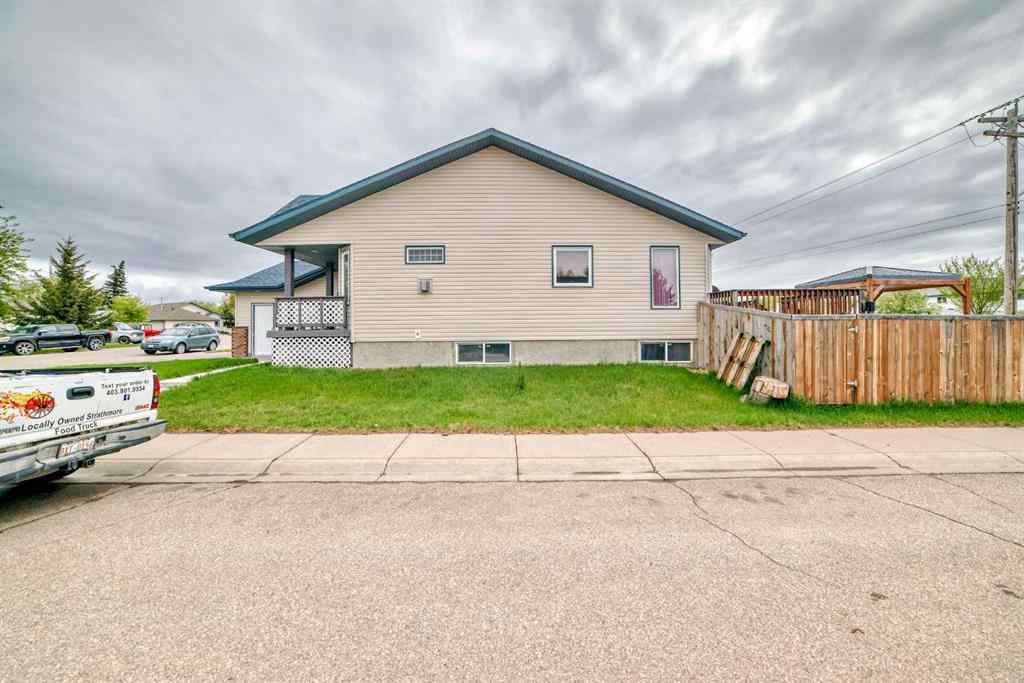 MLS® A2250407 - 1 Madison Court  in Maplewood Strathmore, Residential