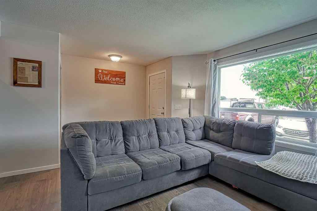 MLS® A2250411 - 402 Eagleview Place NW in Eagleview Estates High River, Residential