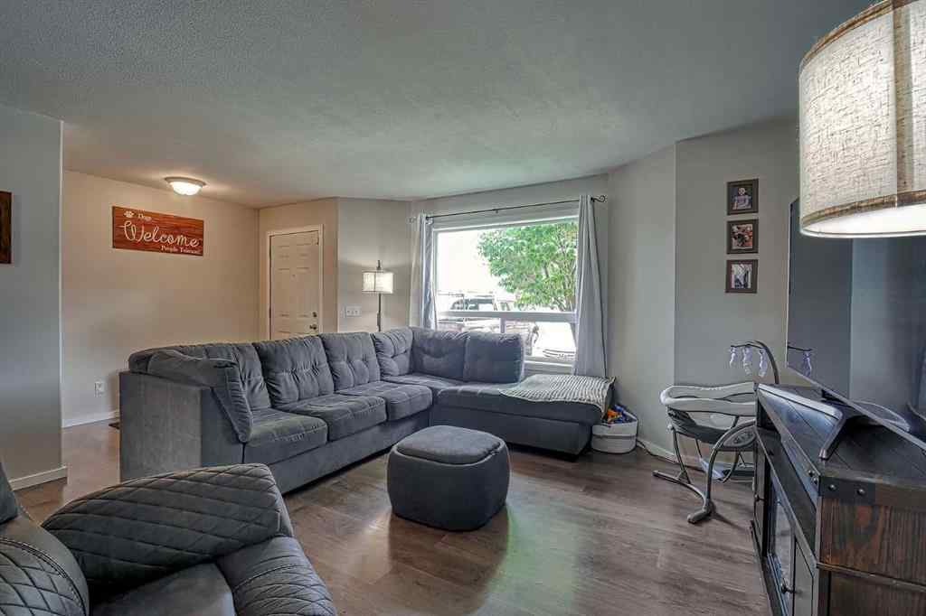 MLS® A2250411 - 402 Eagleview Place NW in Eagleview Estates High River, Residential