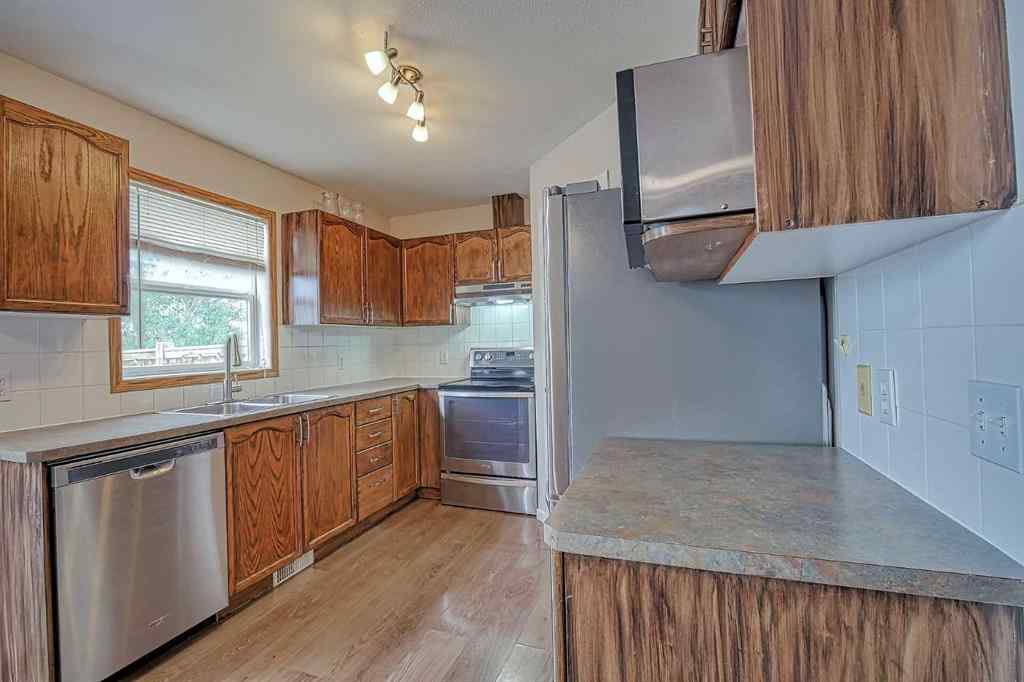 MLS® A2250411 - 402 Eagleview Place NW in Eagleview Estates High River, Residential