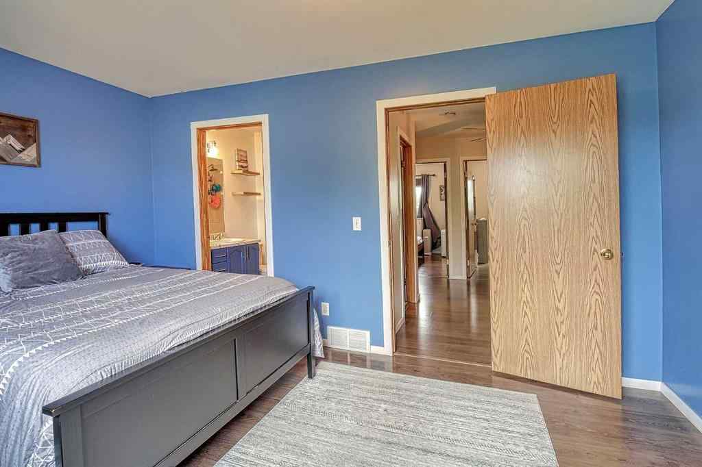MLS® A2250411 - 402 Eagleview Place NW in Eagleview Estates High River, Residential