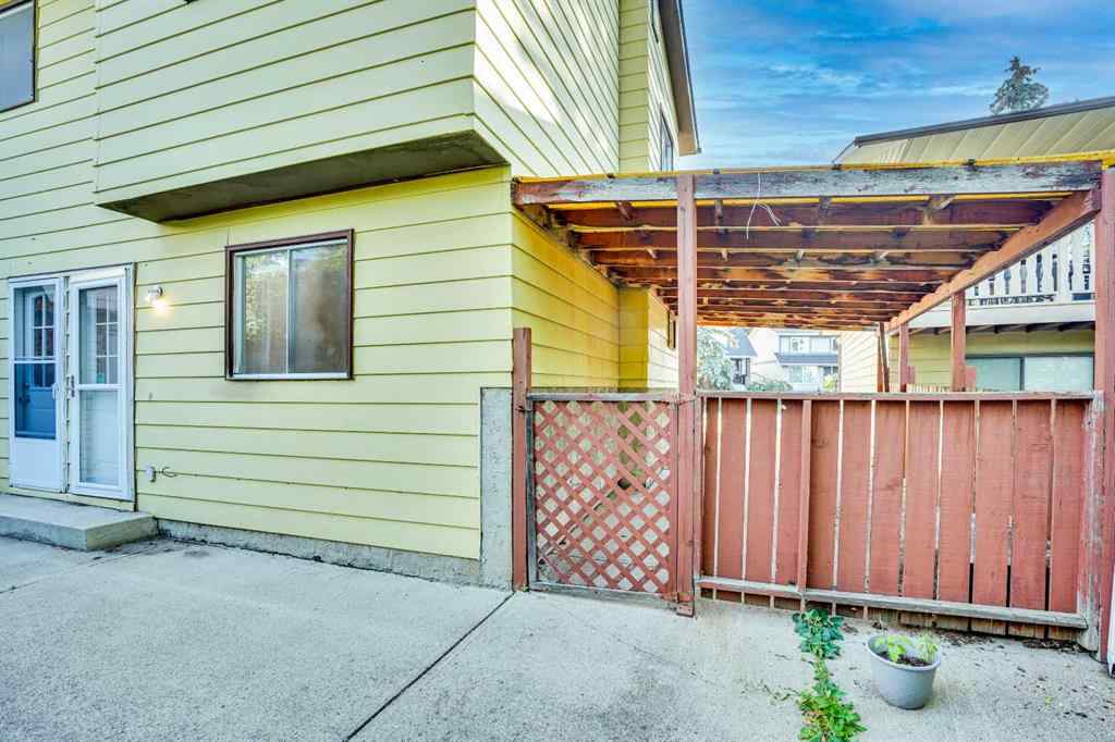 MLS® A2250426 - 76 Coach Manor Rise SW in Coach Hill Calgary, Residential