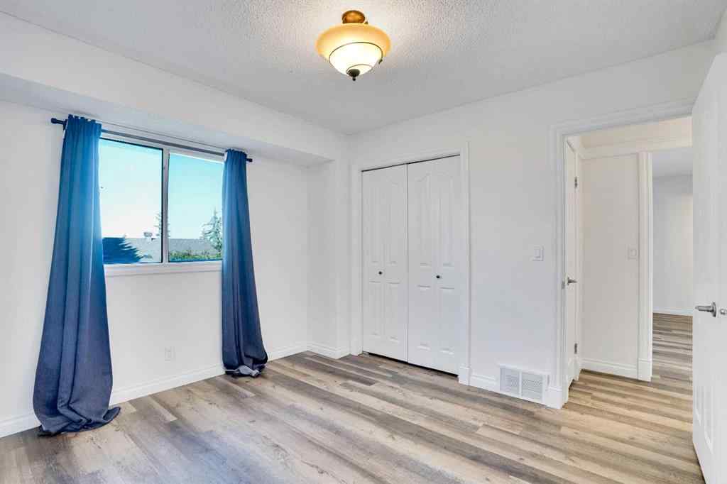 MLS® A2250426 - 76 Coach Manor Rise SW in Coach Hill Calgary, Residential