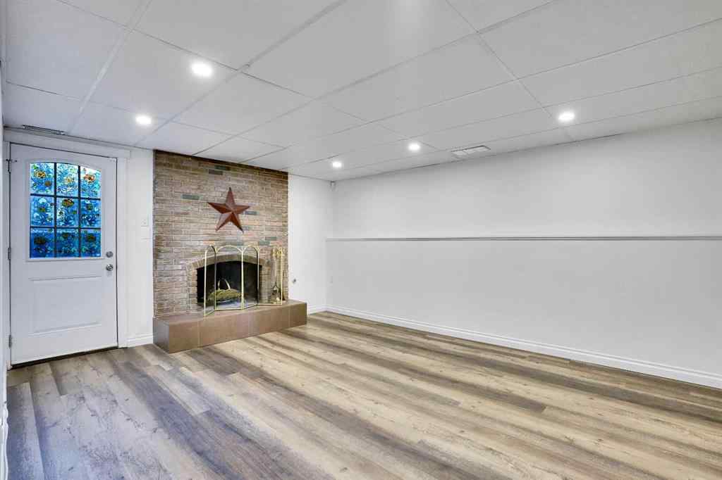 MLS® A2250426 - 76 Coach Manor Rise SW in Coach Hill Calgary, Residential