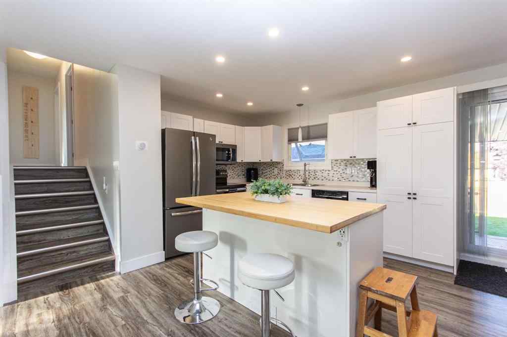 MLS® A2250427 - 116 Carroll Crescent  in Clearview Meadows Red Deer, Residential