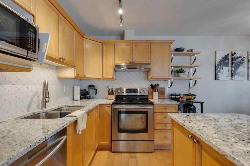 MLS® A2250429 - 46 Simcoe Place SW in Signal Hill Calgary, Residential