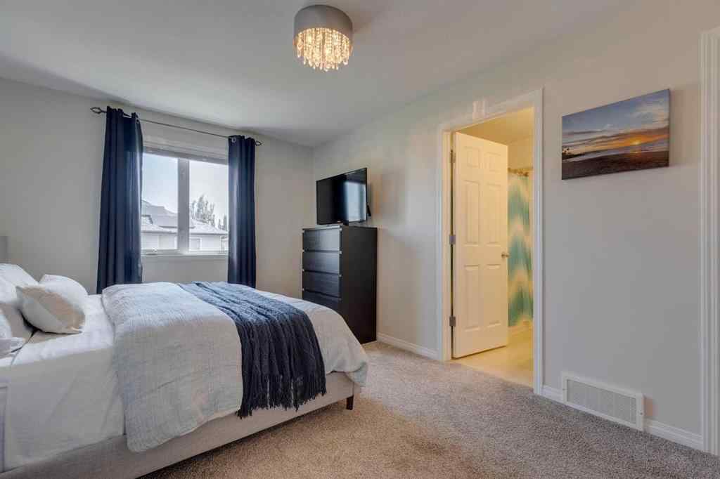 MLS® A2250429 - 46 Simcoe Place SW in Signal Hill Calgary, Residential