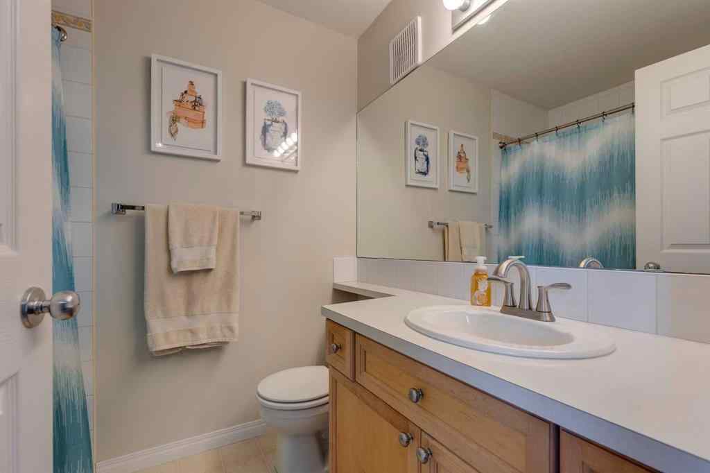 MLS® A2250429 - 46 Simcoe Place SW in Signal Hill Calgary, Residential