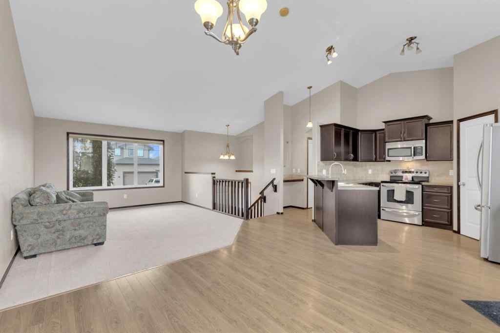 MLS® A2250435 - 30 Bowman Circle  in Beacon Hill Sylvan Lake, Residential