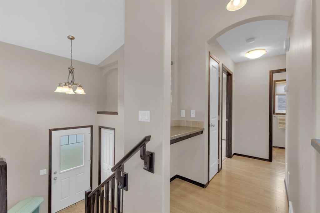 MLS® A2250435 - 30 Bowman Circle  in Beacon Hill Sylvan Lake, Residential
