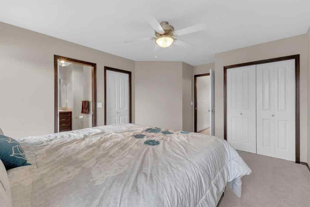 MLS® A2250435 - 30 Bowman Circle  in Beacon Hill Sylvan Lake, Residential