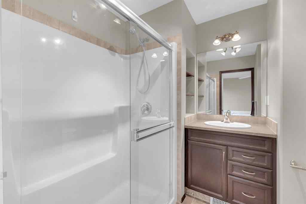 MLS® A2250435 - 30 Bowman Circle  in Beacon Hill Sylvan Lake, Residential