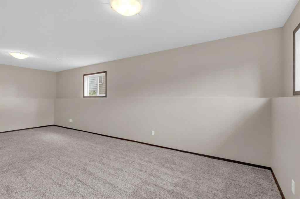 MLS® A2250435 - 30 Bowman Circle  in Beacon Hill Sylvan Lake, Residential