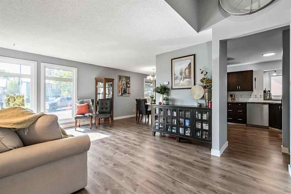 MLS® A2250436 - 72 Beaconsfield Way NW in Beddington Heights Calgary, Residential