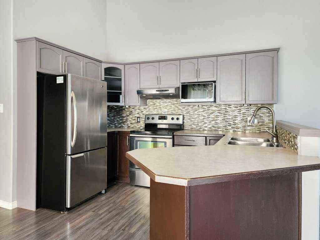 MLS® A2250437 - 94 Heritage Court W in Heritage Heights Lethbridge, Residential