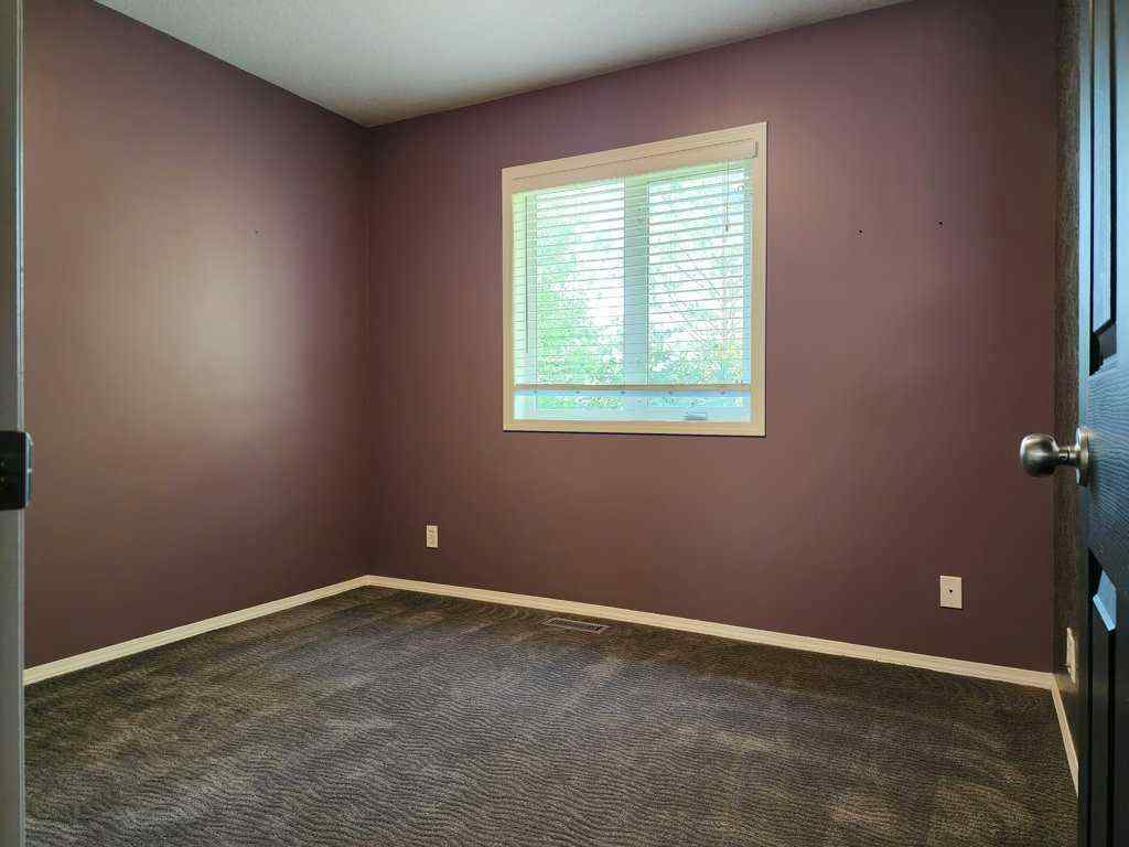 MLS® A2250437 - 94 Heritage Court W in Heritage Heights Lethbridge, Residential