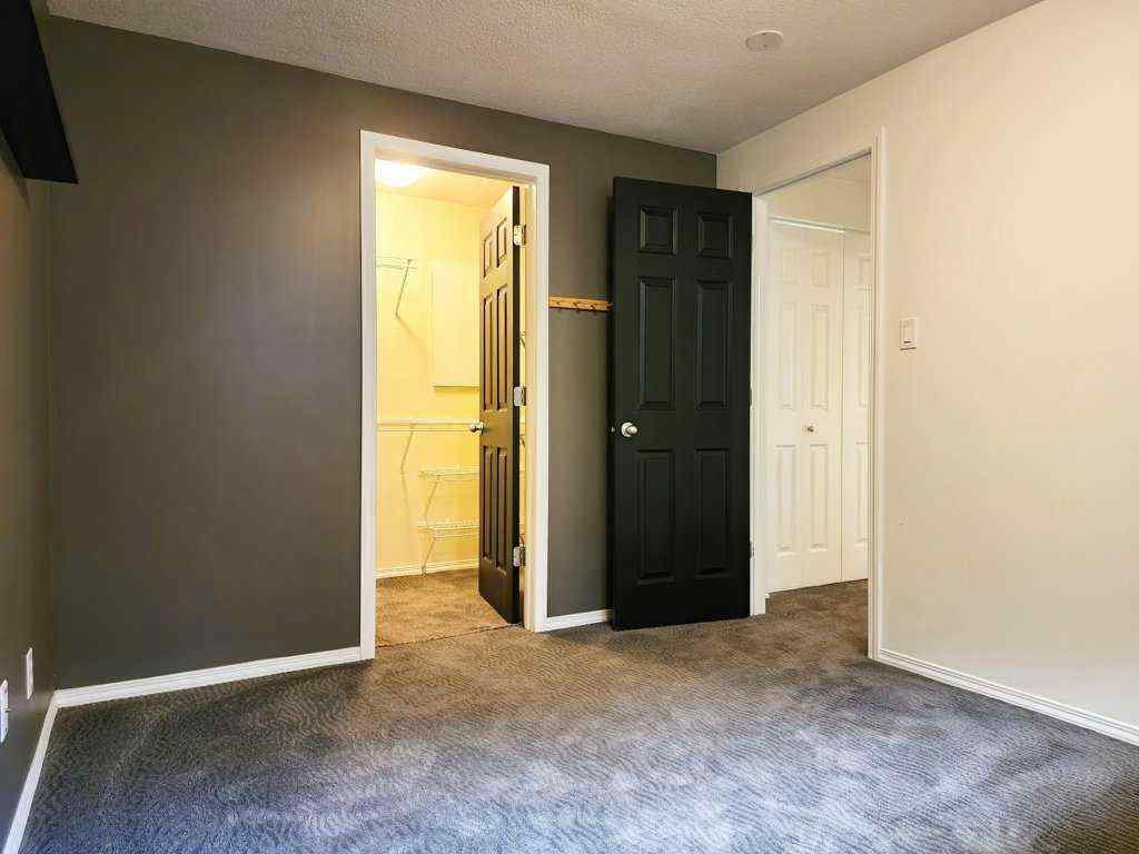 MLS® A2250437 - 94 Heritage Court W in Heritage Heights Lethbridge, Residential
