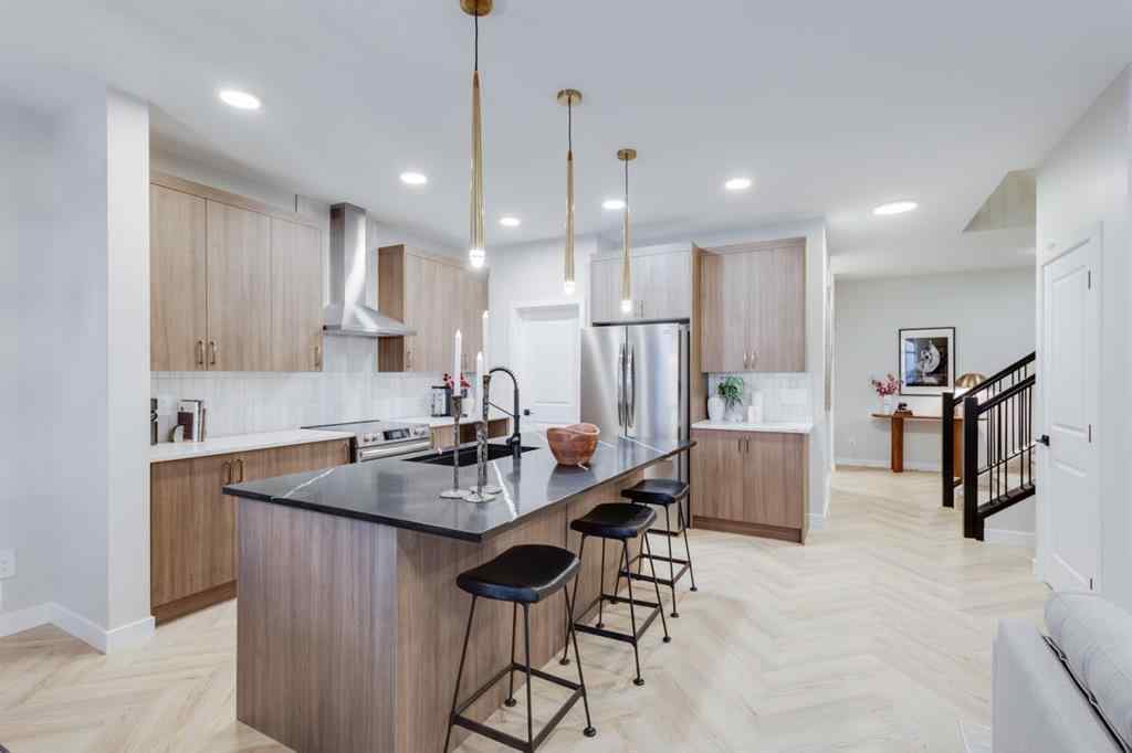 MLS® A2250438 - 104 Sundown Crescent  in Sunset Ridge Cochrane, Residential
