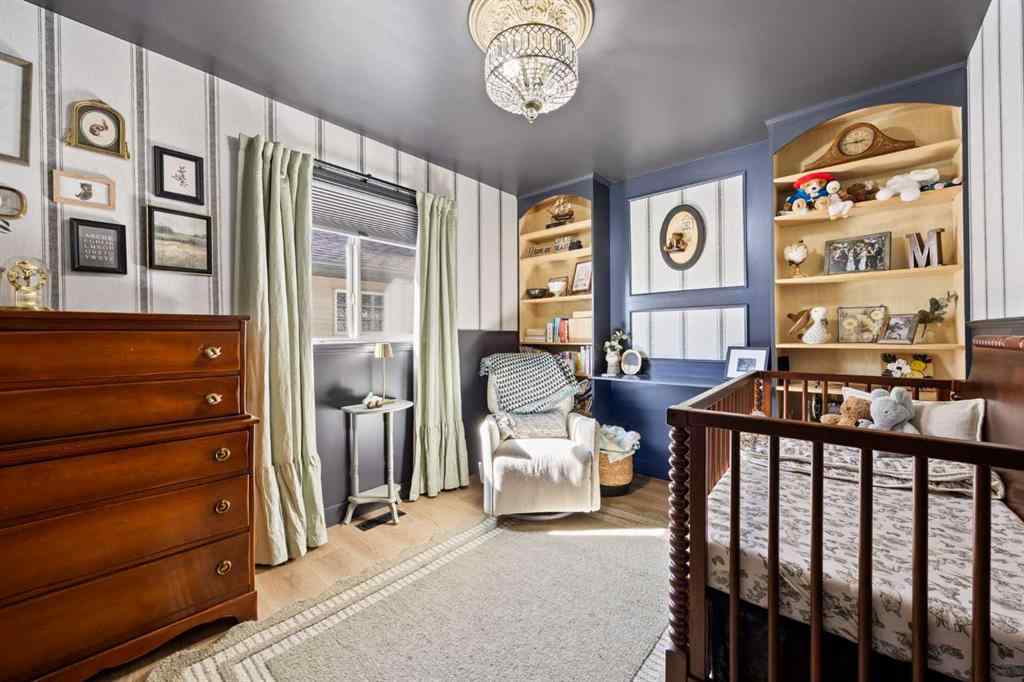 MLS® A2250440 - 110 West Lakeview Crescent  in Lakeview Landing Chestermere, Residential