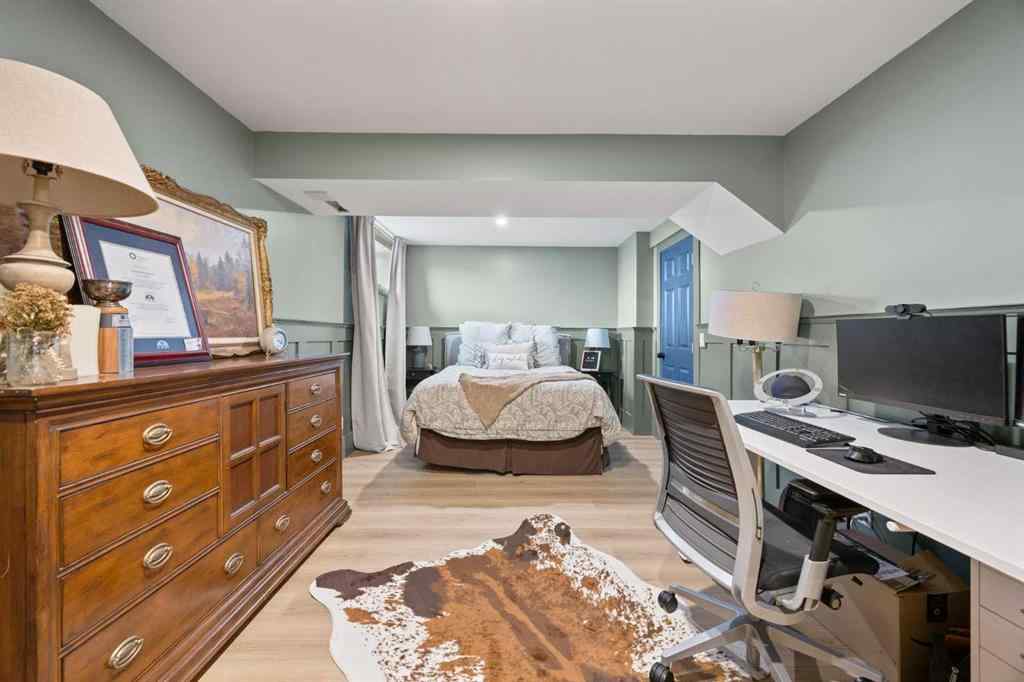MLS® A2250440 - 110 West Lakeview Crescent  in Lakeview Landing Chestermere, Residential