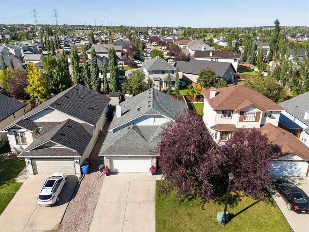 MLS® A2250440 - 110 West Lakeview Crescent  in Lakeview Landing Chestermere, Residential