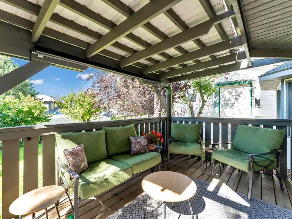 MLS® A2250441 - 805 Ross Glen Drive SE in Ross Glen Medicine Hat, Residential