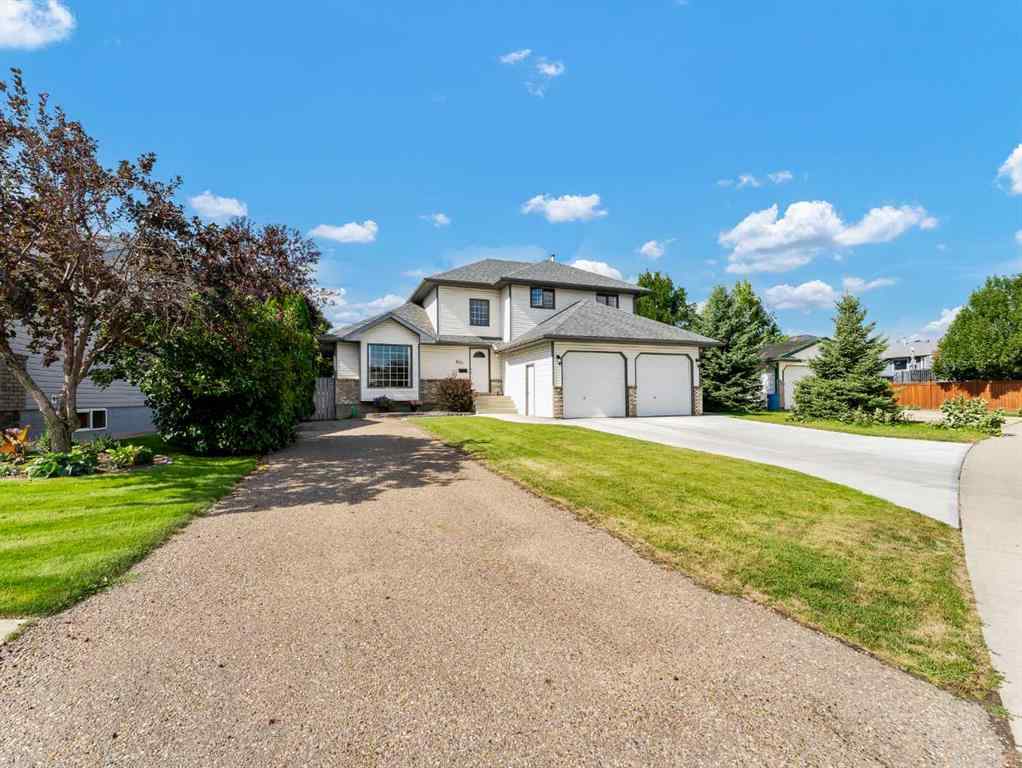 MLS® A2250441 - 805 Ross Glen Drive SE in Ross Glen Medicine Hat, Residential
