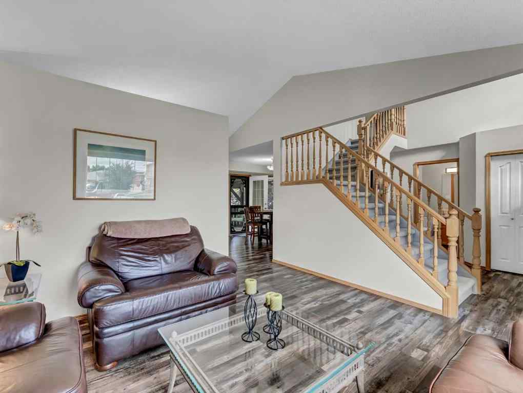 MLS® A2250441 - 805 Ross Glen Drive SE in Ross Glen Medicine Hat, Residential