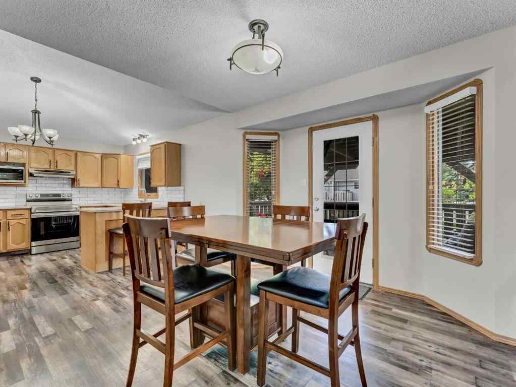 MLS® A2250441 - 805 Ross Glen Drive SE in Ross Glen Medicine Hat, Residential