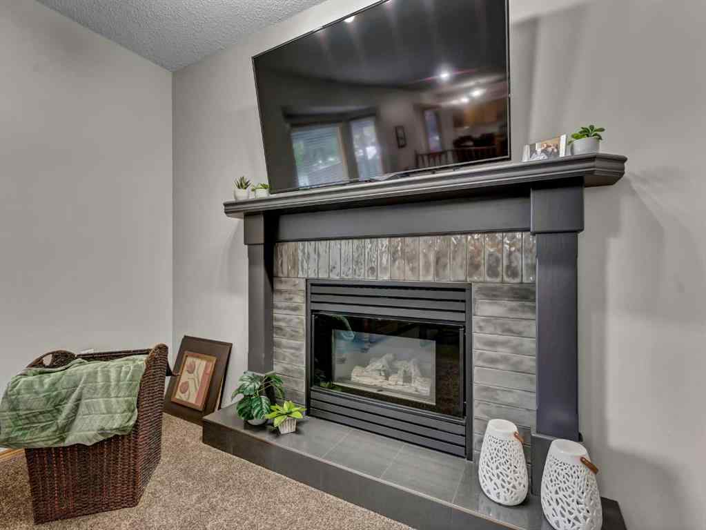 MLS® A2250441 - 805 Ross Glen Drive SE in Ross Glen Medicine Hat, Residential