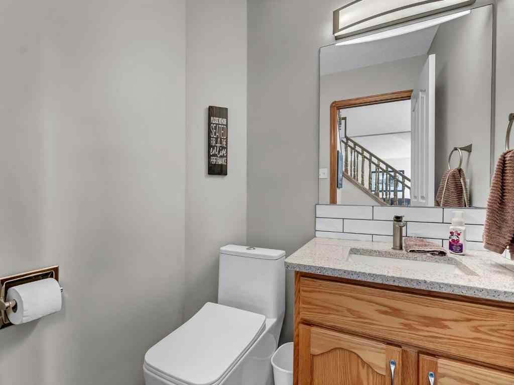 MLS® A2250441 - 805 Ross Glen Drive SE in Ross Glen Medicine Hat, Residential
