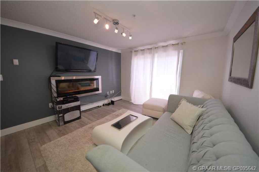 MLS® A2250443 - Unit #104 11240 104 Avenue  in Gateway Grande Prairie, Residential