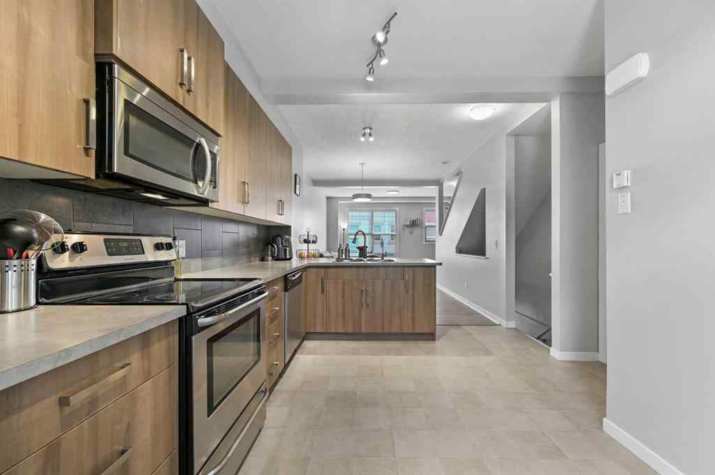 MLS® A2250449 - 37 New Brighton Point SE in New Brighton Calgary, Residential