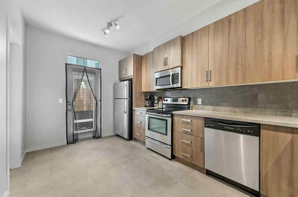 MLS® A2250449 - 37 New Brighton Point SE in New Brighton Calgary, Residential