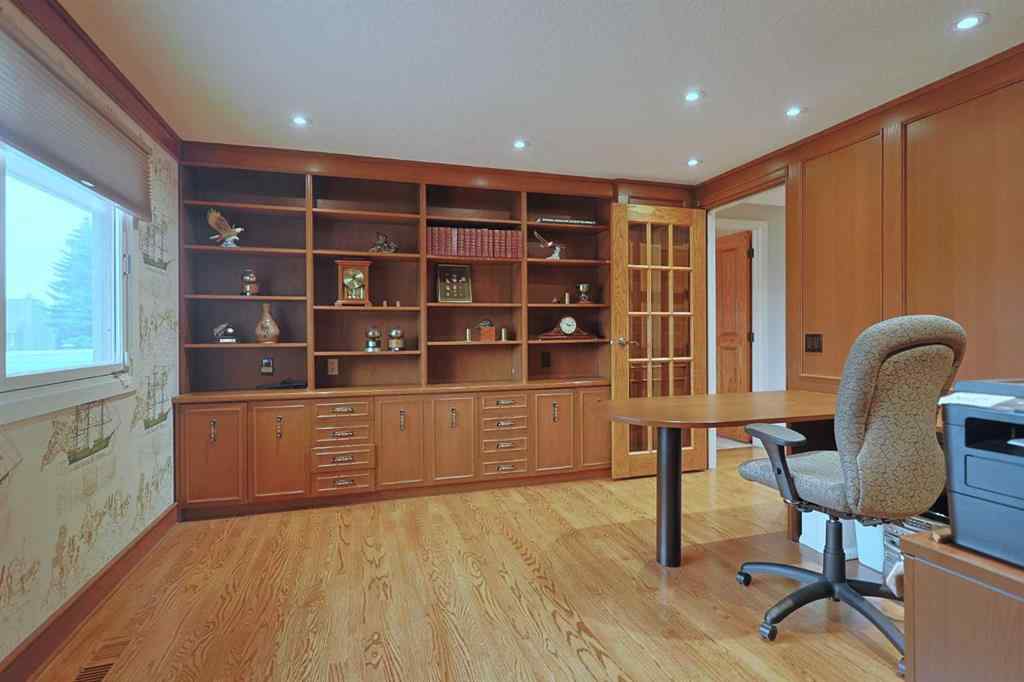 MLS® A2250451 - Unit #30 1901 Varsity Estates Drive NW in Varsity Calgary, Residential