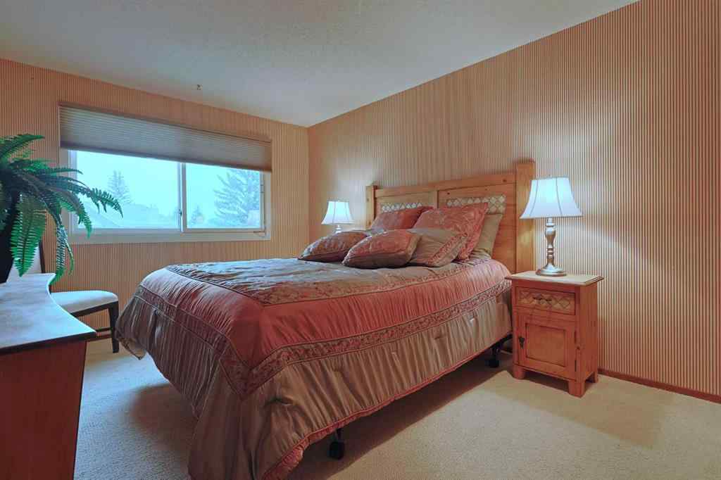 MLS® A2250451 - Unit #30 1901 Varsity Estates Drive NW in Varsity Calgary, Residential