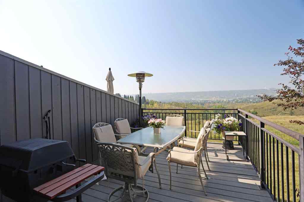 MLS® A2250451 - Unit #30 1901 Varsity Estates Drive NW in Varsity Calgary, Residential