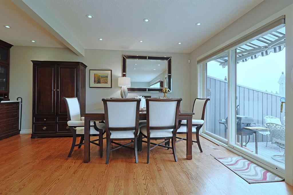 MLS® A2250451 - Unit #30 1901 Varsity Estates Drive NW in Varsity Calgary, Residential