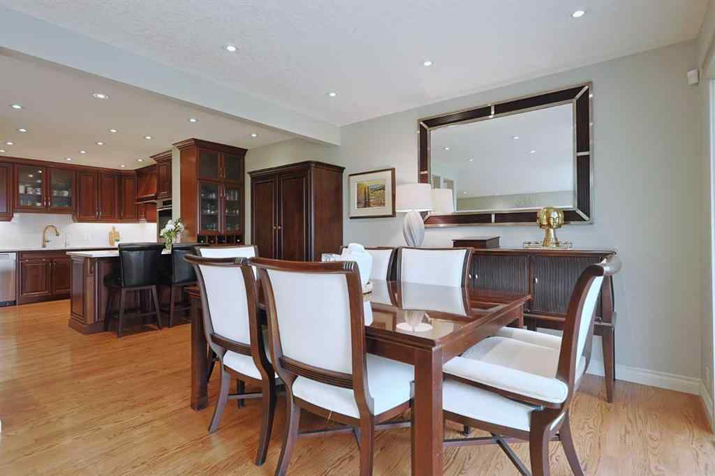 MLS® A2250451 - Unit #30 1901 Varsity Estates Drive NW in Varsity Calgary, Residential