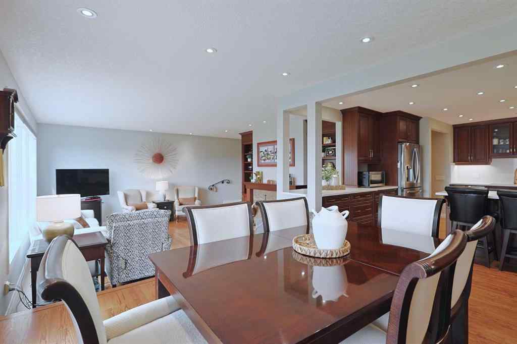 MLS® A2250451 - Unit #30 1901 Varsity Estates Drive NW in Varsity Calgary, Residential